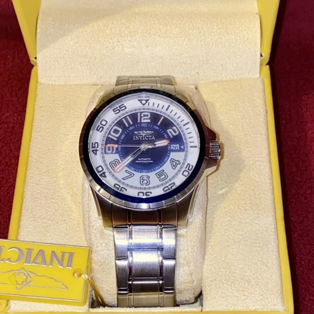 Men’s Invicta Specialty Model 1831 Automatic Watch (EUC)